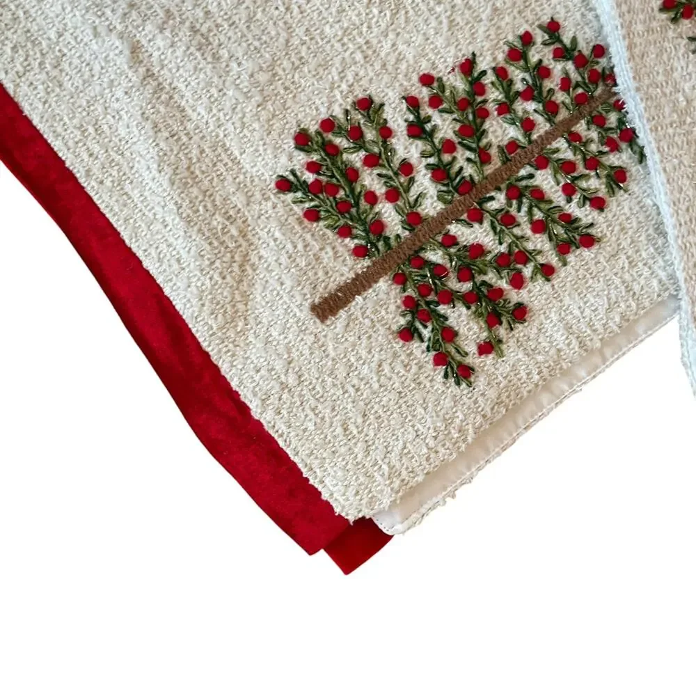 Christian Siriano Christmas Tree & Snowflake Table Runner 14x60 Embroidered New